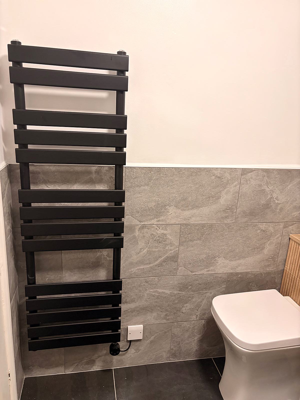 Grey shower room