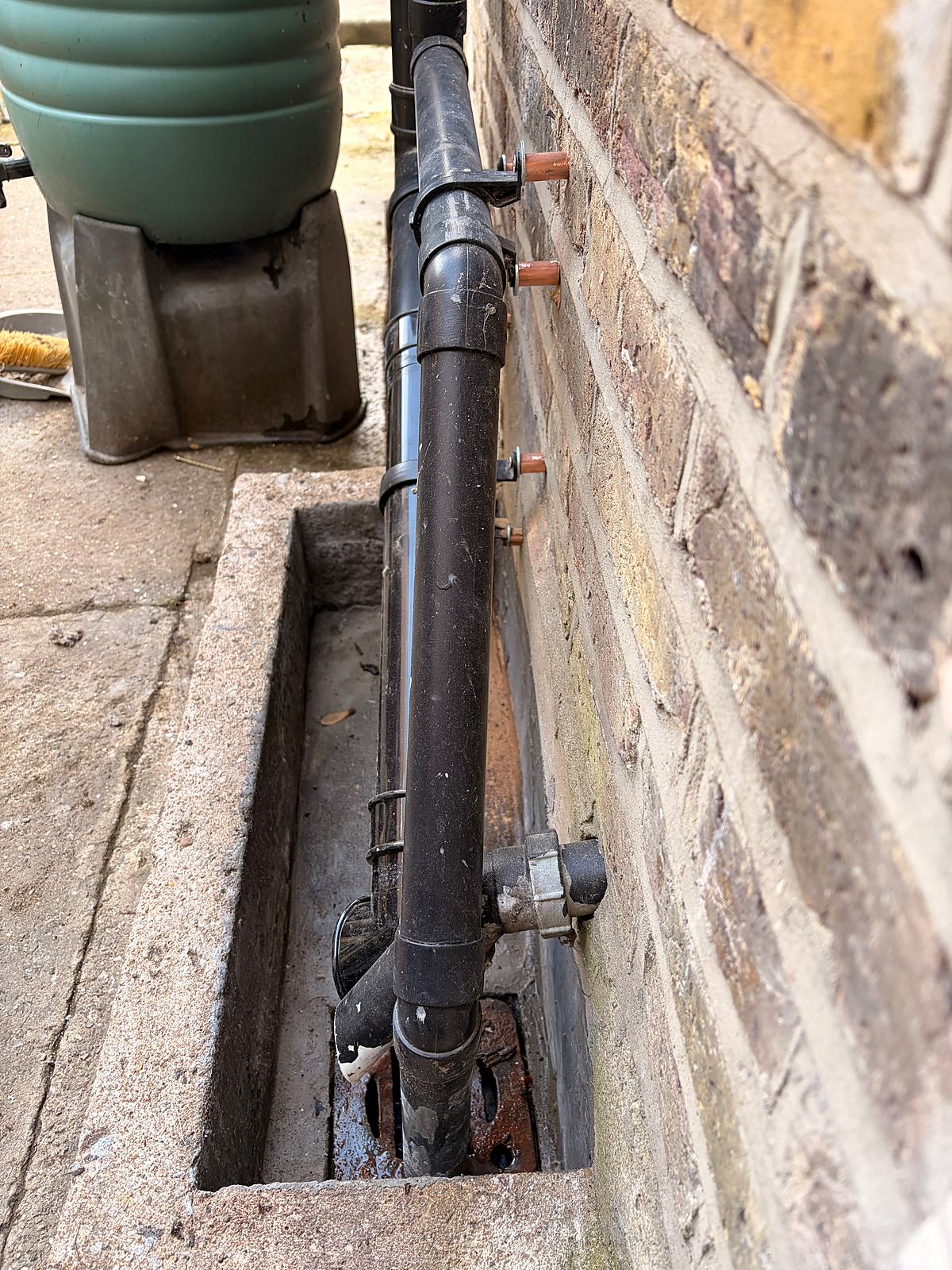 Drainage and downpipes